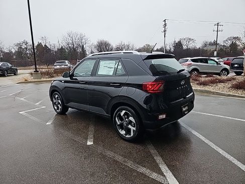 New 2026 Hyundai Venue SEL FWD image 3