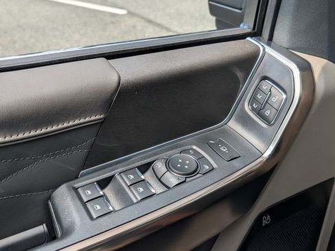 New 2025 Ford F250 Platinum w/ Platinum Plus Package image 19