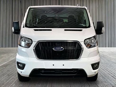 Used 2015 Ford Transit 150 XL RWD image 3