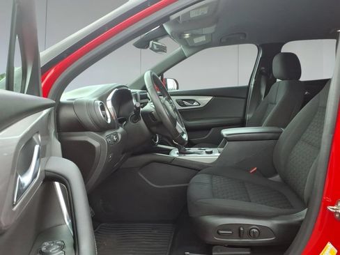 Used 2021 Chevrolet Blazer LT FWD image 15