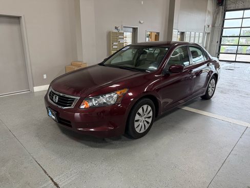 Used 2009 Honda Accord LX image 2