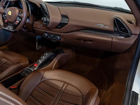 Used 2018 Ferrari 488 Spider image 10