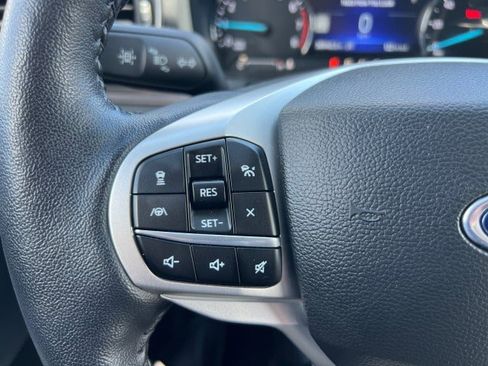Certified 2023 Ford Explorer Limited w/ Equipment Group 301A AWD/4WD image 18
