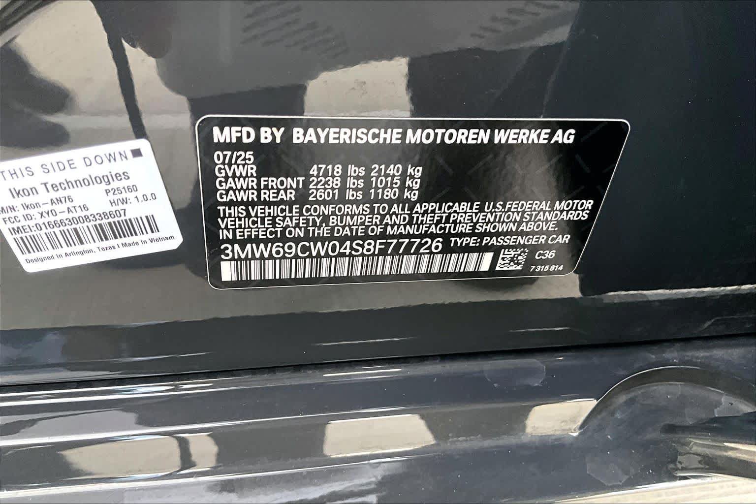 Used 2025 BMW 330i Sedan w/ Premium Package RWD image 32