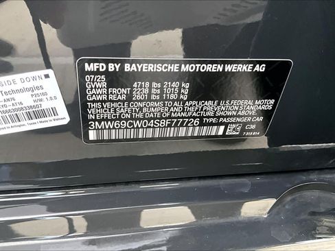 Used 2025 BMW 330i Sedan w/ Premium Package RWD image 32