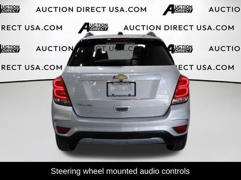 Used 2019 Chevrolet Trax LT w/ LT Convenience Package image 8
