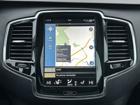 Used 2018 Volvo XC90 T6 Momentum image 30
