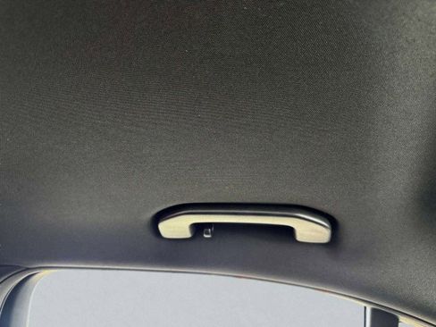 Used 2023 Mercedes-Benz E 350 Sedan image 40