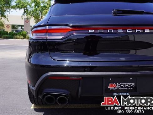 Used 2024 Porsche Macan AWD/4WD image 53