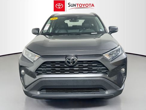 Used 2021 Toyota RAV4 XLE Premium FWD image 10