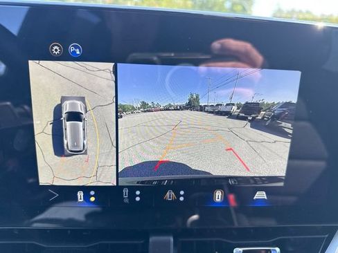 Used 2026 Chevrolet Equinox LT w/ Convenience Package II AWD/4WD image 31