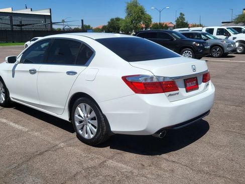 Used 2014 Honda Accord Touring image 5