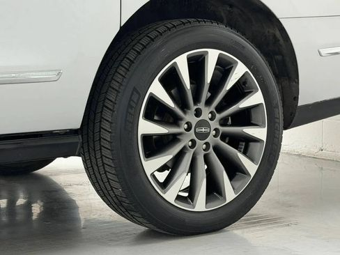 Used 2019 Lincoln Navigator L Select w/ Cargo Package AWD/4WD image 44
