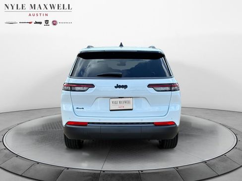 New 2026 Jeep Grand Cherokee L Limited AWD/4WD image 15