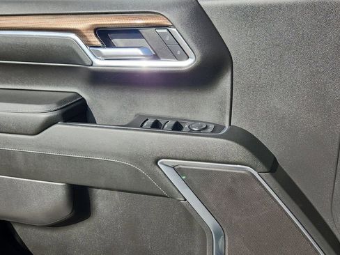 Used 2024 Chevrolet Silverado 1500 LT image 20