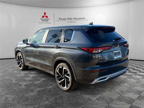 Used 2024 Mitsubishi Outlander SE image 7