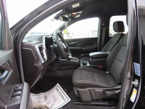 Used 2023 GMC Canyon Elevation w/ Convenience Package image 17