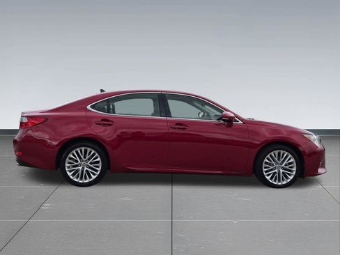 Used 2013 Lexus ES 350 w/ Ultra Luxury Pkg FWD image 11