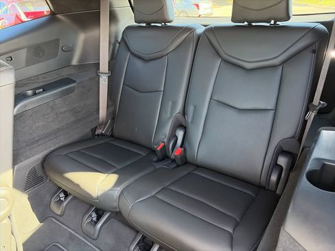 Certified 2023 Cadillac XT6 Sport w/ Technology Package image 10