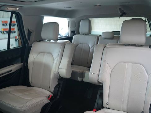 Used 2020 Ford Expedition Platinum AWD/4WD image 32