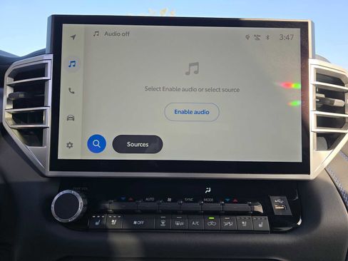 Used 2025 Toyota Tundra Platinum image 25