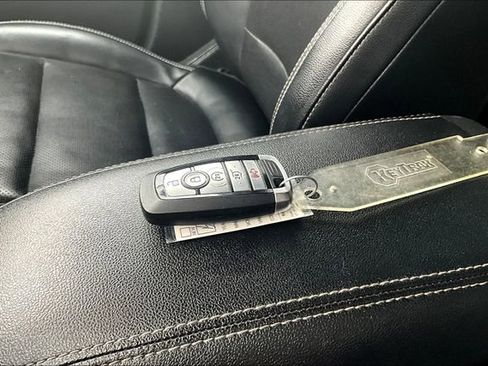 Used 2022 Ford Escape SEL w/ Class II Trailer Tow Package image 32