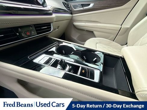 Used 2024 Volkswagen Atlas SEL Premium R-Line image 17