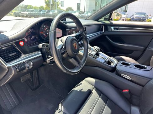 Used 2023 Porsche Panamera image 11