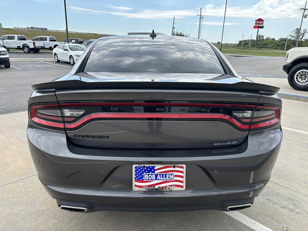 Used 2023 Dodge Charger SXT w/ Blacktop Package RWD image 4