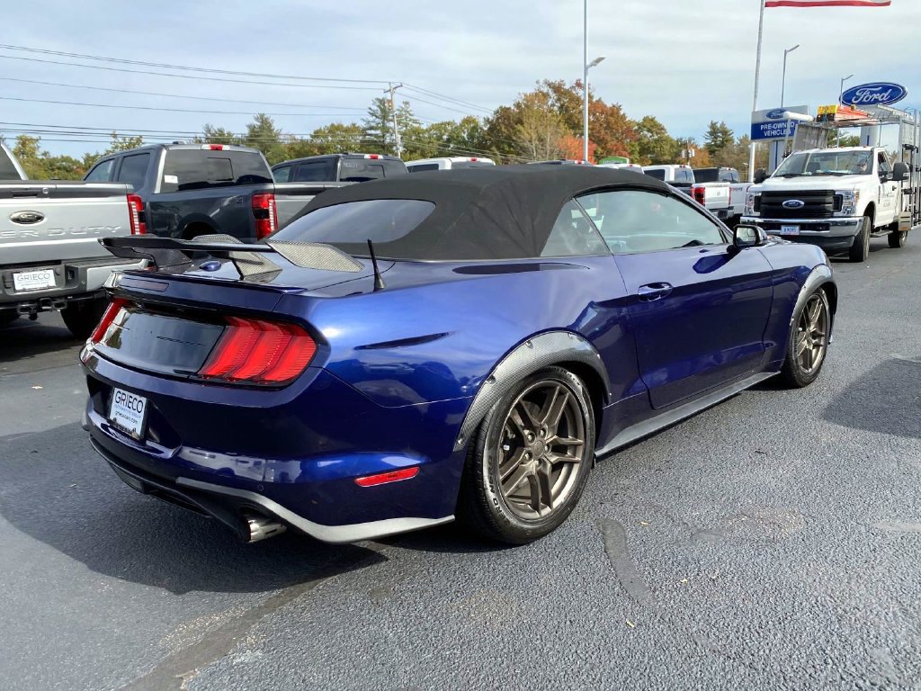 Used 2020 Ford Mustang Premium RWD image 3