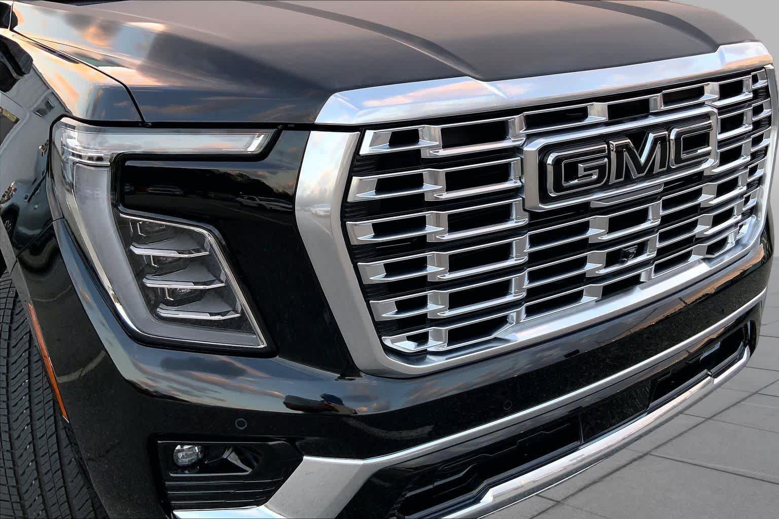 Used 2026 GMC Yukon Denali w/ Denali Reserve Package RWD image 27