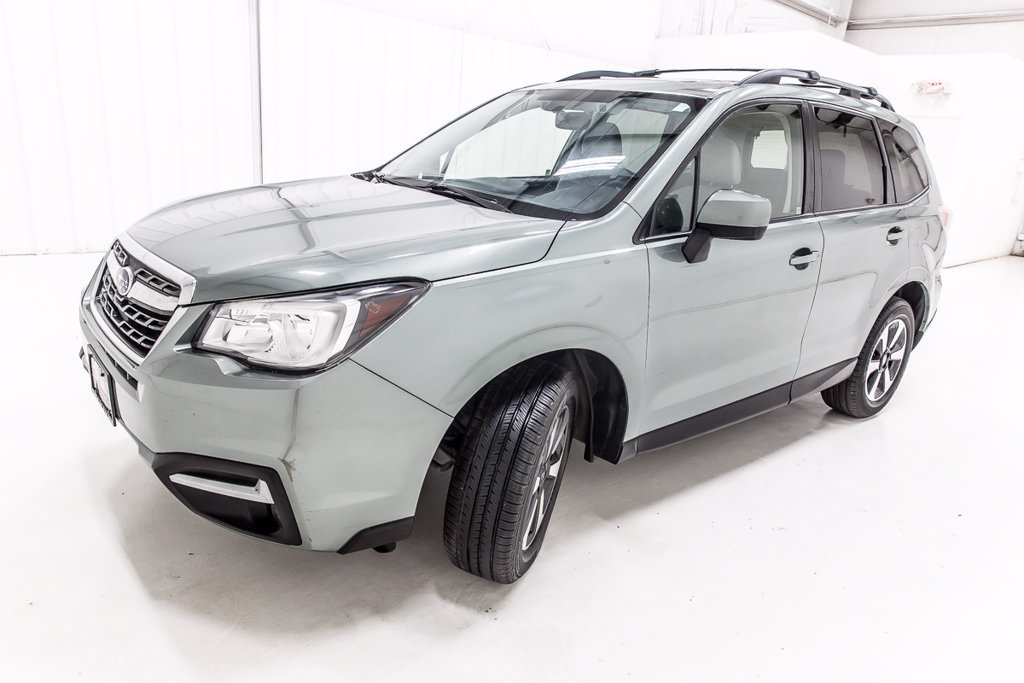 Used 2017 Subaru Forester 2.5i Premium AWD/4WD image 2
