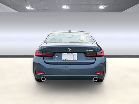 Used 2026 BMW 330i Sedan w/ Premium Package RWD image 9