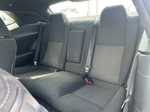 Used 2019 Dodge Challenger R/T RWD image 30