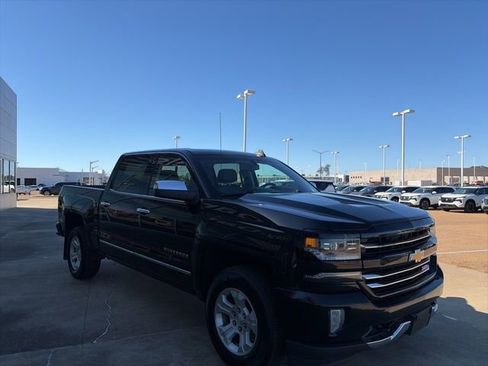 Used 2018 Chevrolet Silverado 1500 LTZ Z71 image 5
