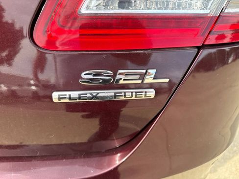 Used 2019 Ford Taurus SEL w/ Equipment Group 201A FWD image 17