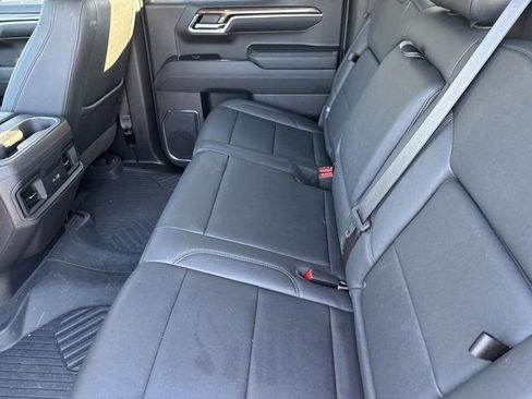Used 2024 Chevrolet Silverado 1500 LT Trail Boss AWD/4WD image 18