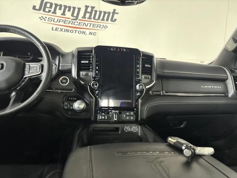 Used 2024 RAM 1500 Limited AWD/4WD image 23