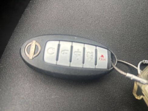 Used 2025 Nissan Altima 2.5 SV image 23