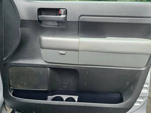 Used 2012 Toyota Tundra 4x4 Double Cab image 18