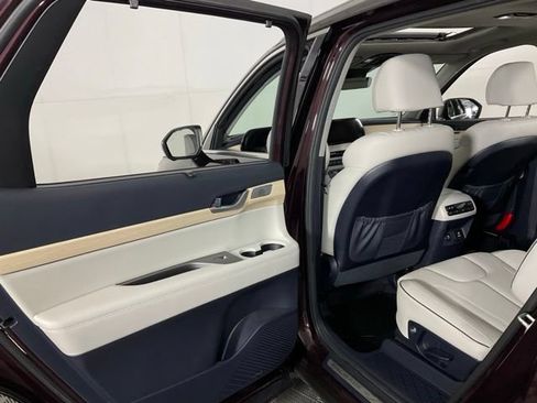 Used 2024 Hyundai Palisade Limited AWD/4WD image 34
