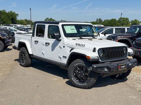 New 2026 Jeep Gladiator Sport AWD/4WD image 2