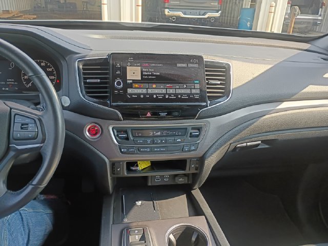 Used 2025 Honda Ridgeline RTL image 17