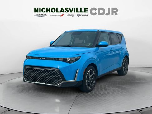 Used 2024 Kia Soul EX FWD image 1
