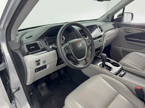 Used 2017 Honda Pilot EX-L image 4