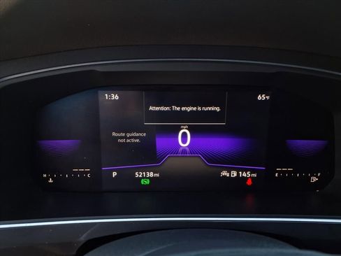 Used 2022 Volkswagen Tiguan SE R-Line image 13