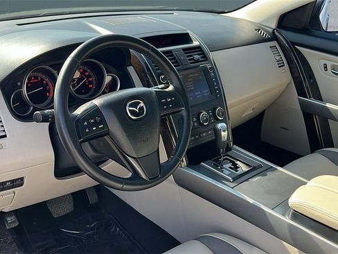 Used 2012 MAZDA CX-9 Grand Touring w/ Moonroof & Bose Audio Pkg image 10