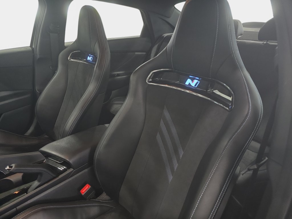Used 2025 Hyundai Elantra N w/ Cargo Package FWD image 17