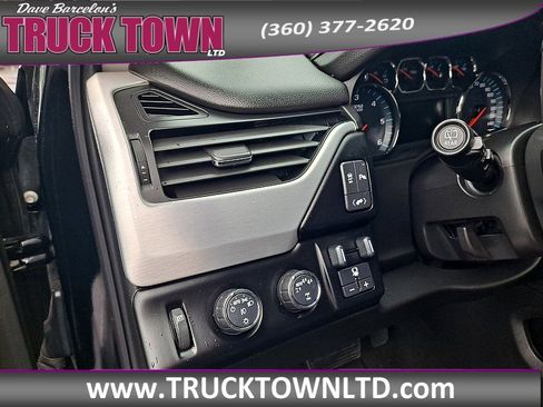 Used 2017 GMC Yukon SLE w/ SLE Value Package image 19