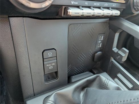 Used 2024 Toyota Tacoma SR AWD/4WD image 25